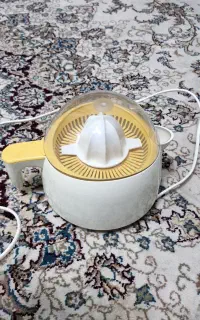 آبمیوه گیر