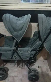 کالسکه‌‌‌ دو‌قلو‌‌‌‌ سالم