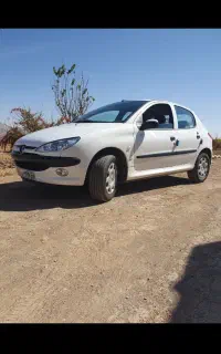 پژو ۲۰۶ مدل ۱۴۰۱
