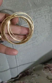 تعدادی النگوی طلا عیار ۲۰