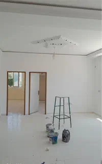 نقاشی ساختمان ، درب و پنجره چوبی و فلزی