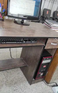 میز کامپیوتر