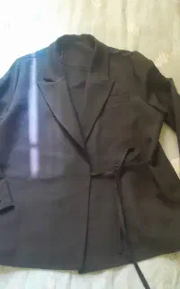 کت مشکی با تنخور عالی کاملا نو
