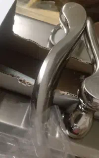 قفل ودستگیره