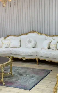 مبل طلایی