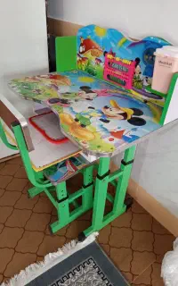 میز تحریر در حد نو