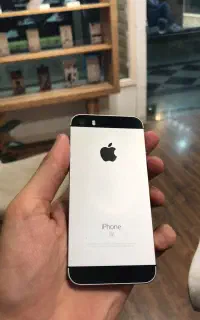 iPhone se 2016 64 gig