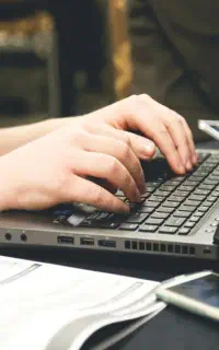 تایپ سریع و دقیق متون + تبدیل فایل صوتی به متن