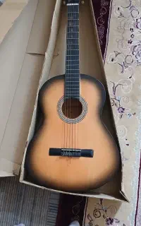 گیتار در حد نو