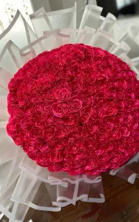 گل رز روبانی شاخه ایی ۳۵و دسته گل اماده پیپ پاکن