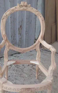 کارگر ساده جوان جهت نجاری