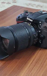 دوربین nikon d7200 با لنز 18-140 mm