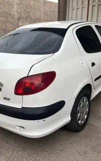 ۲۰۶ صندوقدار اتوماتیک