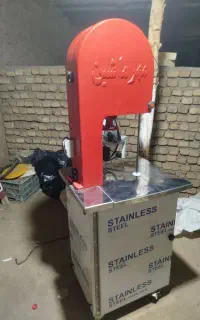 چرخ گوشت و اره قصابی نو با موتور قوی قوی
