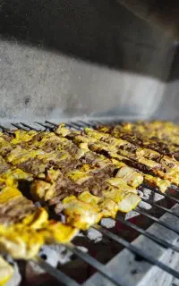 آشپز هستم آماده همکاری بارستورانها جهت آماده سازی