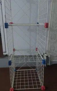 قفسه فلزی