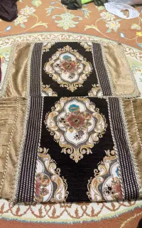 روبالشی و پشتی