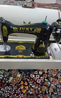 چرخ خیاطی آک