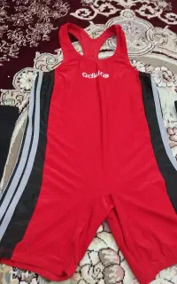 لباس کشتی زانو بند کفش کشتی