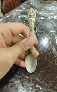 دوتا قاشق قدیمی