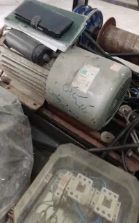 بالابر ساختمانی وتجاری و کارگاهی