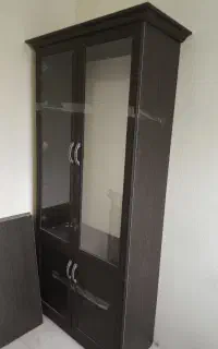 بوفه. ویترین ایستاده