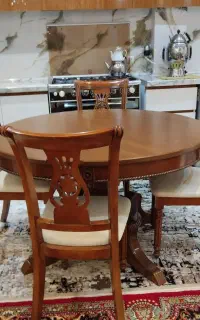 میز غذا خوری جوبی