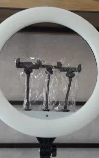 رینگ لایت F388 ، دو مدل سه پایه