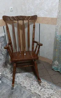 فروش صندلی راک چوبی نو و سالم