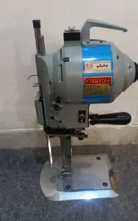 قیچی برقی عمود بر برش پارچه یاماتا