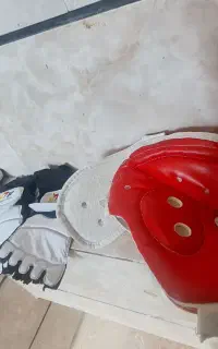 تعدادی وسایل ورزشی