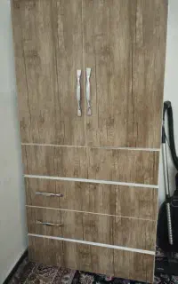 کمد و اویز