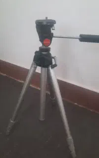 سه پایه دوربین
