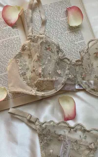 انواع لباس زیر زنانه با قیمتی استثنایی