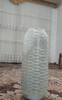 گلدان برق دار بزرگ سالم بدون شکستگی