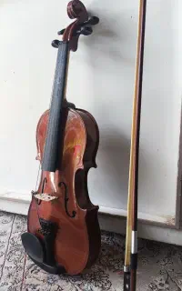 ویالون آماتی سایزه سه و چهار در حد نو