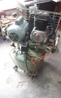 کمپرسور باد ۵۰ لیتری