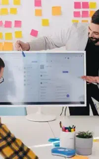 مدیر محصول یا مدیر داخلی (Product Manager)