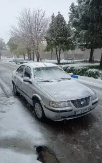 راننده با ماشین سمند