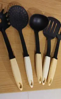 سرویس کفگیر وملاقه