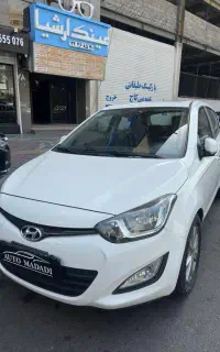i20