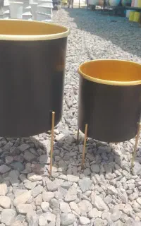 گلدان فلزی سه تایی با پایه