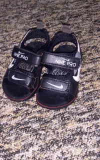 صندل بچگانه