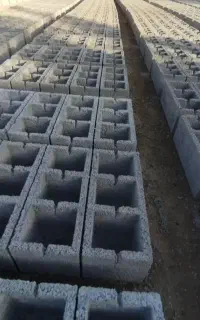 کارگر ساده و اوستاکار بلوک زنی