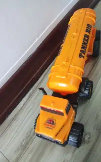 تانکر اسباب بازی