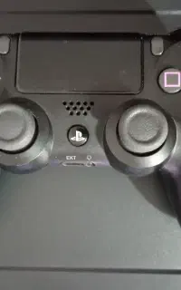 دسته اصلی ps4 در حد نو