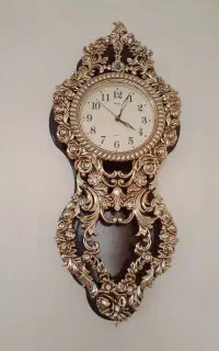 ساعت ومیزتلفن