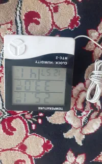 دماسنج ورطوبت سنج