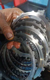 تعمیرات و سرویس موتور و گیربکس اتوماتیک