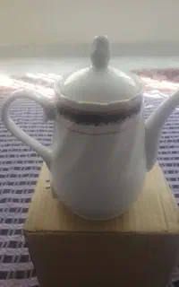 قوری برقی چینی